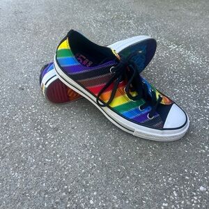 Converse Chuck Tayler Rainbow 7.5 / 9.5 Diversity equality love